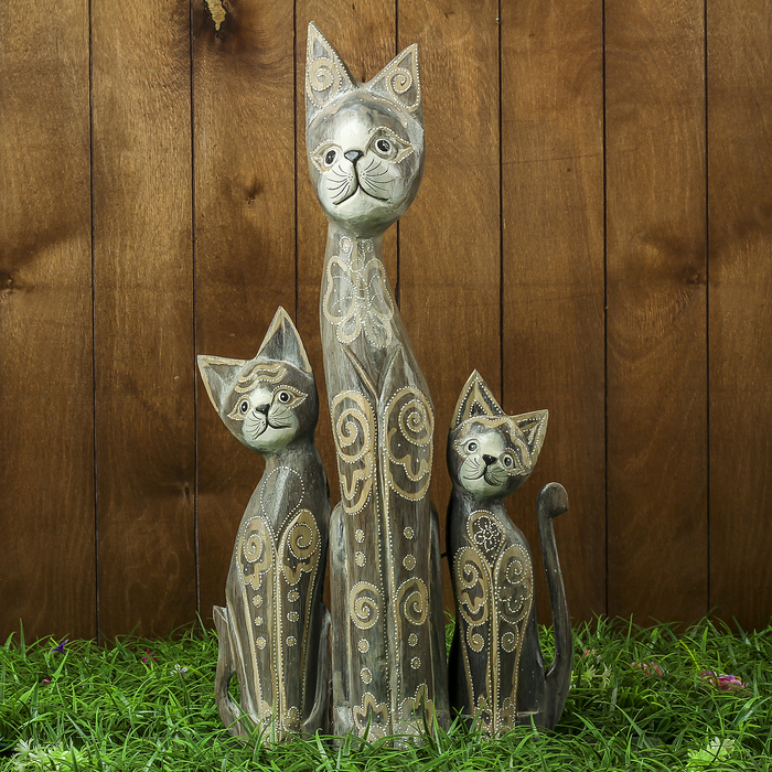 Сувенир дерево "Семейка серых кошек" 30х8х60 см