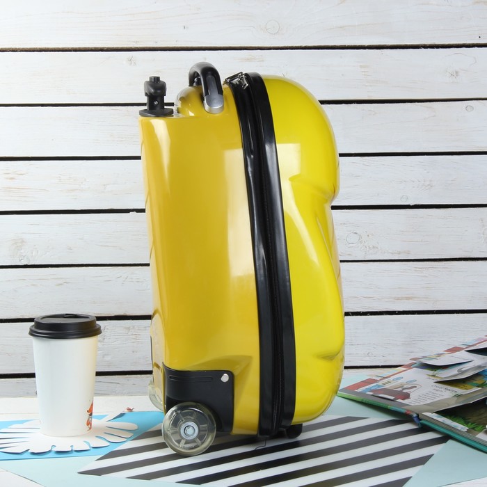 Чемодан детский «Цыплёнок» 17", отдел на молнии, 2 колеса, цвет жёлтый