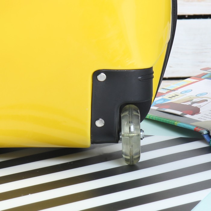 Чемодан детский «Цыплёнок» 17", отдел на молнии, 2 колеса, цвет жёлтый