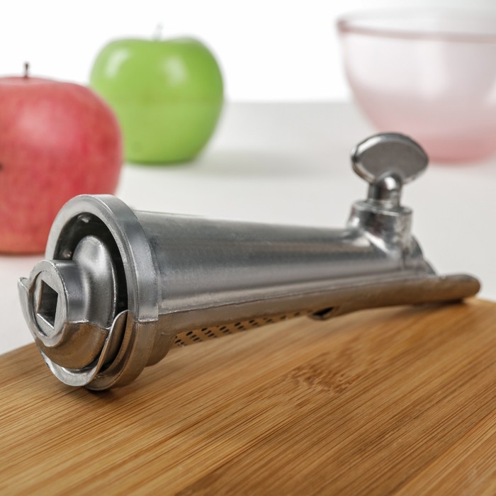 Приставка-соковыжималка к мясорубке