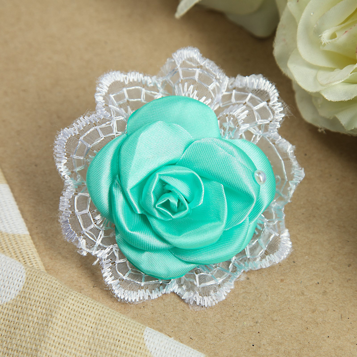 Бант для девочек с резинкой "Миленький", с вышивкой, 7 см, микс