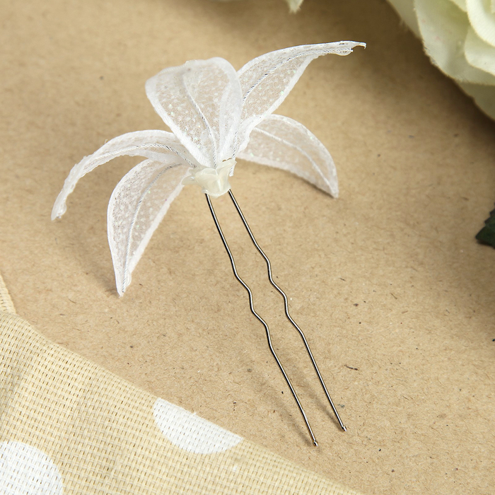 Шпилька для волос "Аленький цветочек", с бусинами, 5 см, белый