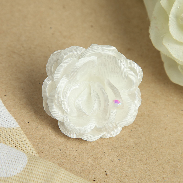 Резинка для волос "Утренняя роса", с бусинкой, 4 см, микс