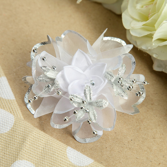 Бант для девочек с резинкой "Звёздочка", с серебристой окантовкой, 10 см, белый