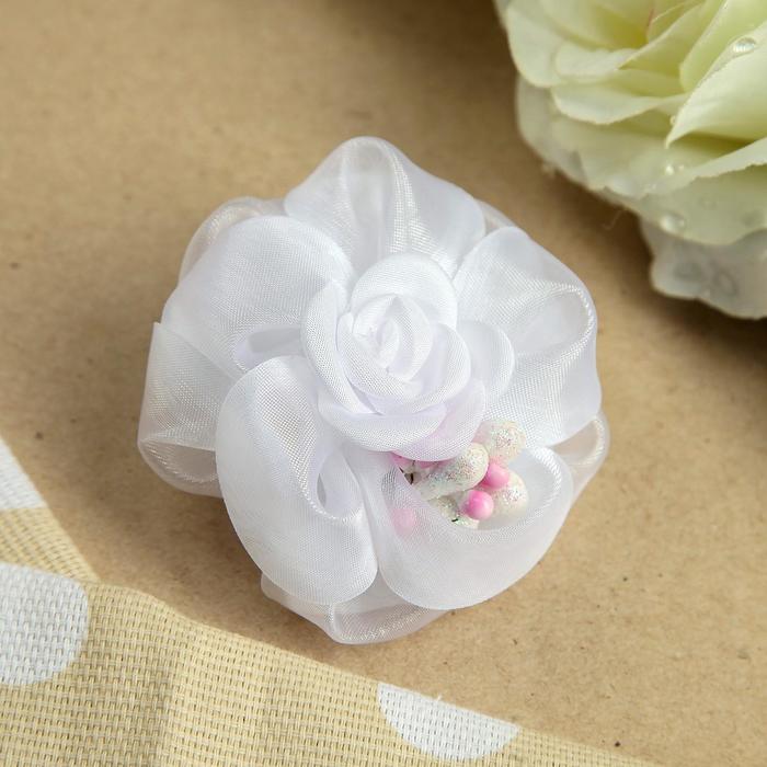 Бант для девочек с резинкой "Краса", с бусинами, 8 см, белый