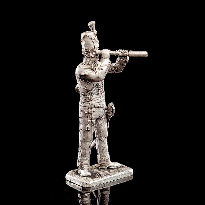 Оловянный солдатик "офицер стрелков 95 полка Британия 1812-15 года"