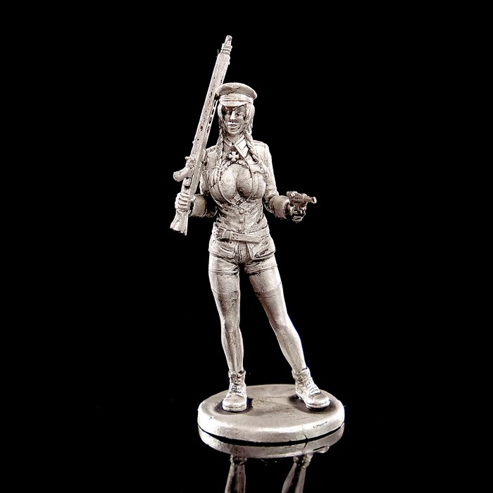 Оловянный солдатик "Девушка 3"