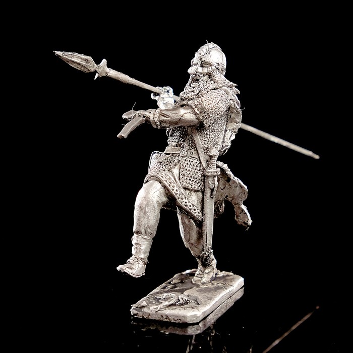 Оловянный солдатик "Викинг с копьём"