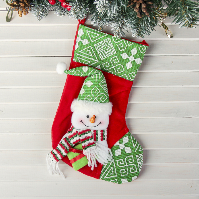 Носок для подарков Подарочек Снеговик, 18х25 см, красно-зелёный