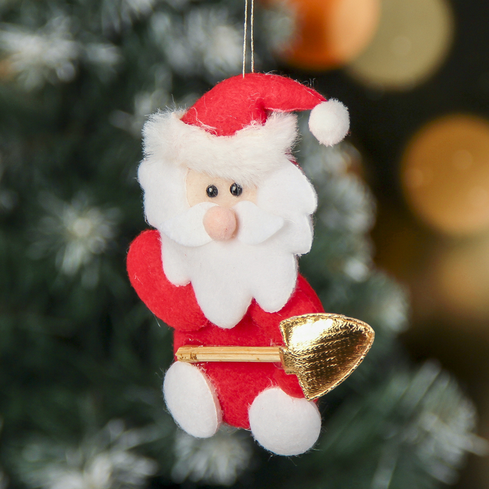 Подвеска мягкая "Дед мороз с лопаткой" 6,5*12 см