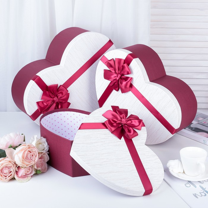 Набор коробок 3в1, 40,3 х 32,5 х 15,5 - 32,3 х 26,2 х 12,5 см