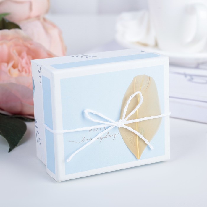 Коробка подарочная 8,9 х 7,9 х 5,3 см МИКС