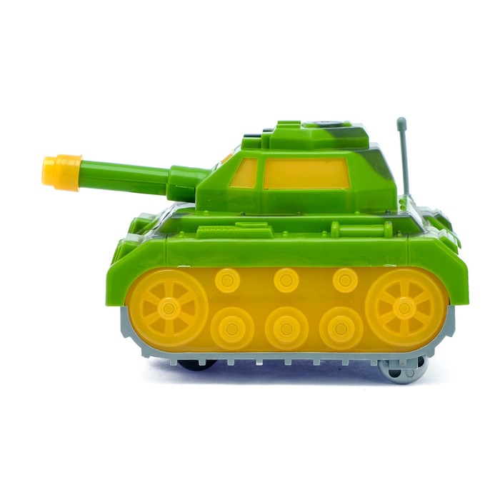 Танк "Победитель", работает от батареек, свет и звук, МИКС