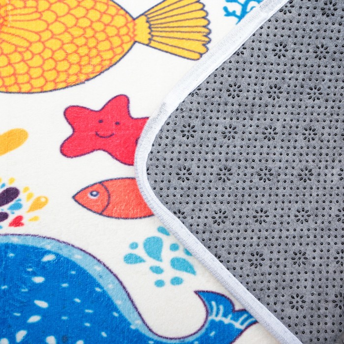 Коврик для ванной "Морские рыбки"