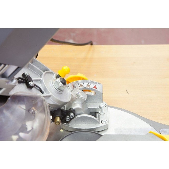 Пила торцовочная Stalex JMS-8, 1.2 кВт, диск d=210х16 мм