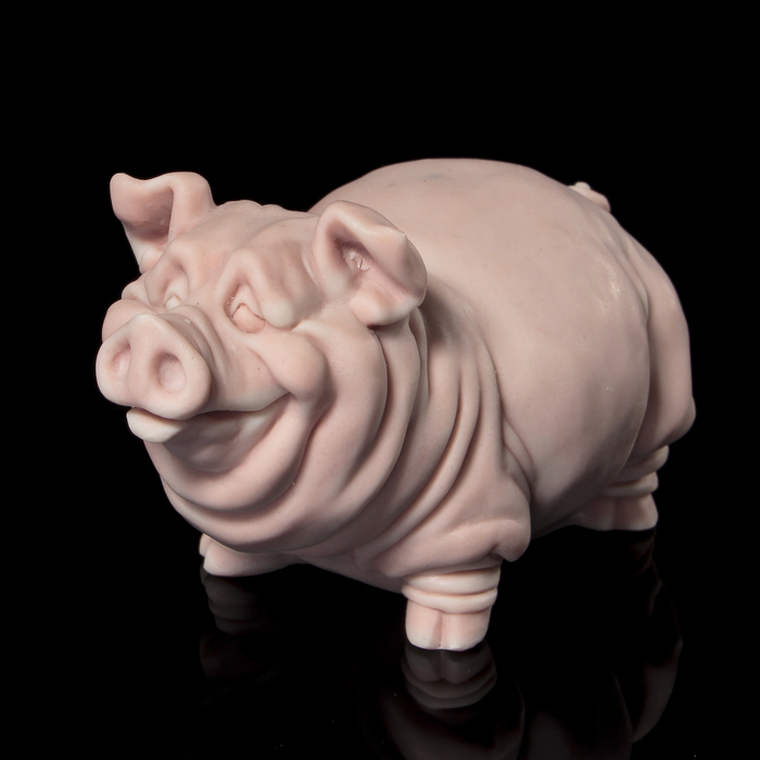Сувенир "Свин стоит шарж" 6 см