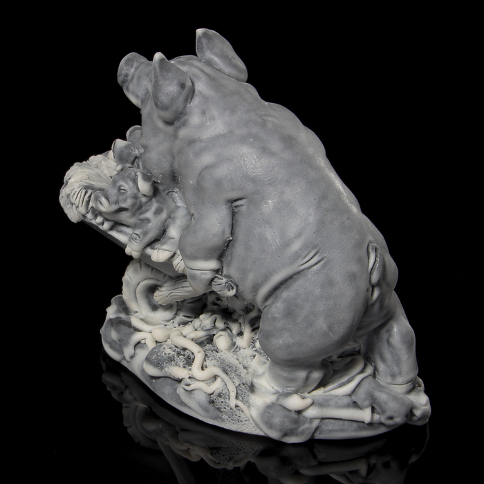 Сувенир "Хряк с поросятами в тачке" 8 см