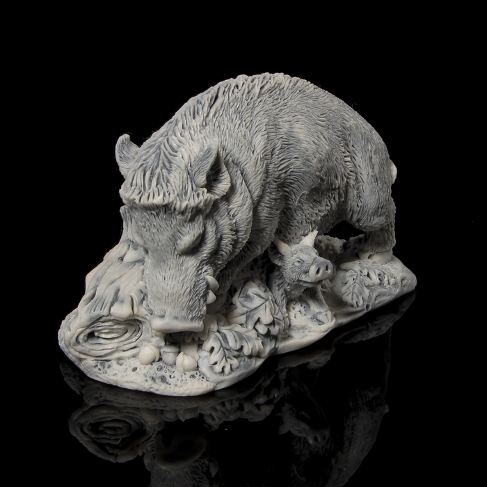 Сувенир "Кабан с поросятами" 6 см