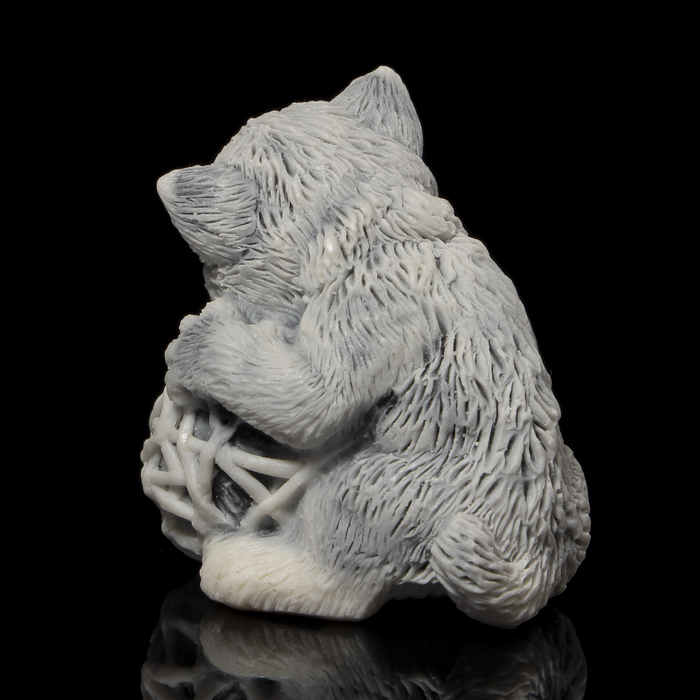 Сувенир "Котенок с клубком" 4 см