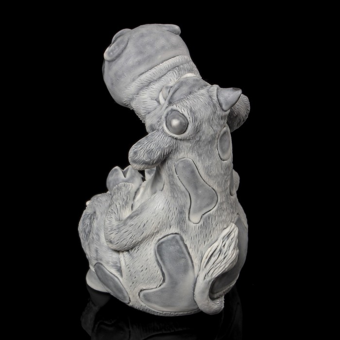 Сувенир "Корова сидит (шарж)" 8,4 см