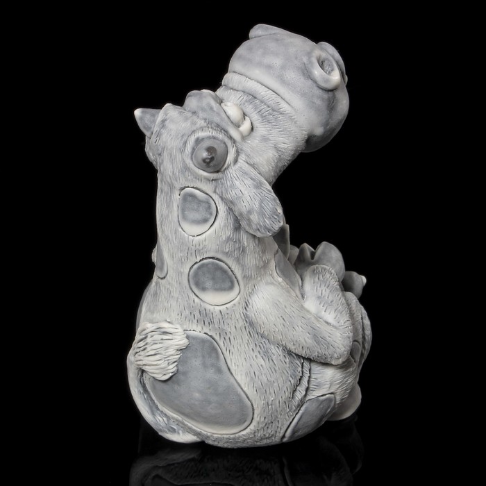 Сувенир "Корова сидит (шарж)" 8,4 см