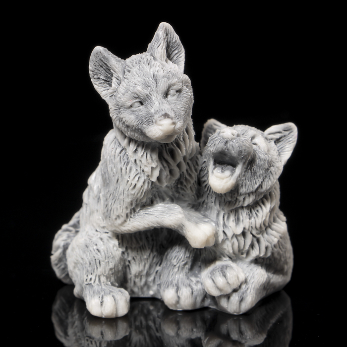 Сувенир "Волчата" 5 см