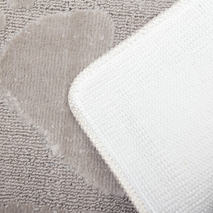 Коврик для ванной "Ноги" 40х60 см, цвет серый