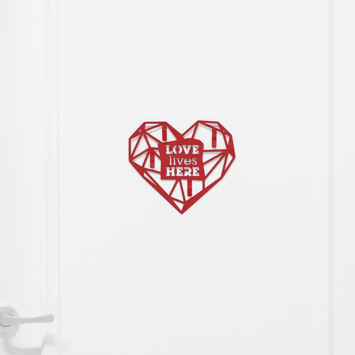 Панно с крючками "Сердце", красный