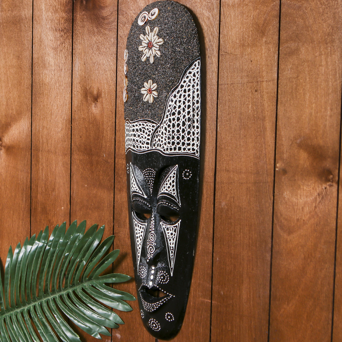 Маска настенная "Удача" дерево, вулканический песок 50 см