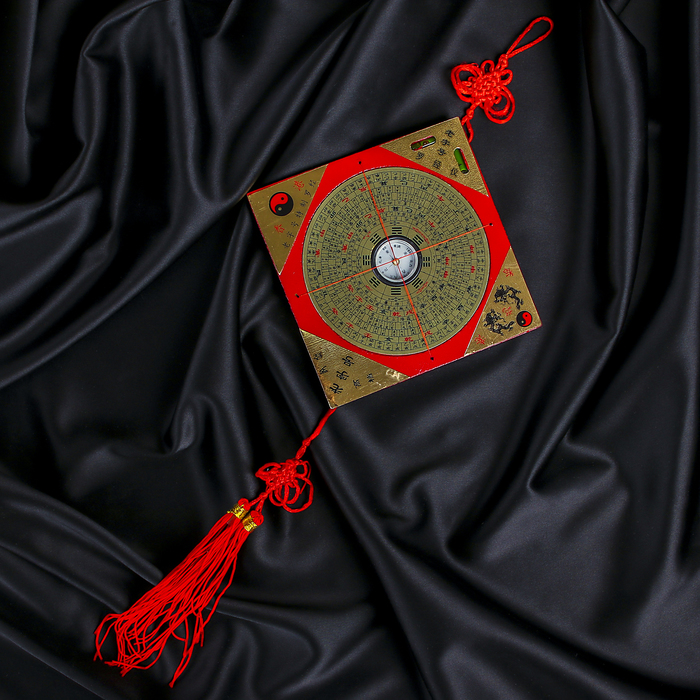 Сувенир "Компас Фен-Шуй" 13х13 см