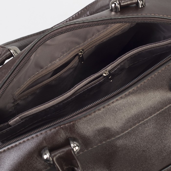 Сумка женская, отдел на молнии, 3 наружных кармана, длинный ремень, цвет кофе