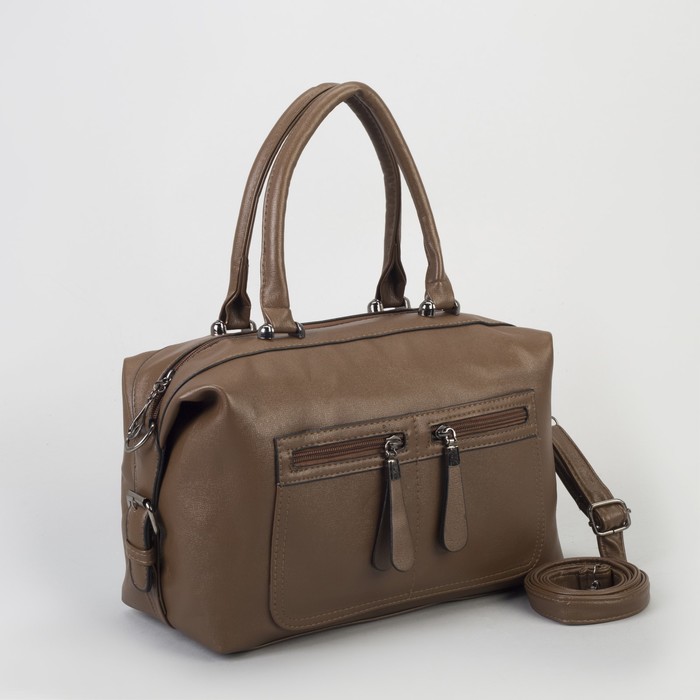 Сумка женская, отдел на молнии, 3 наружных кармана, длинный ремень, цвет коричневый