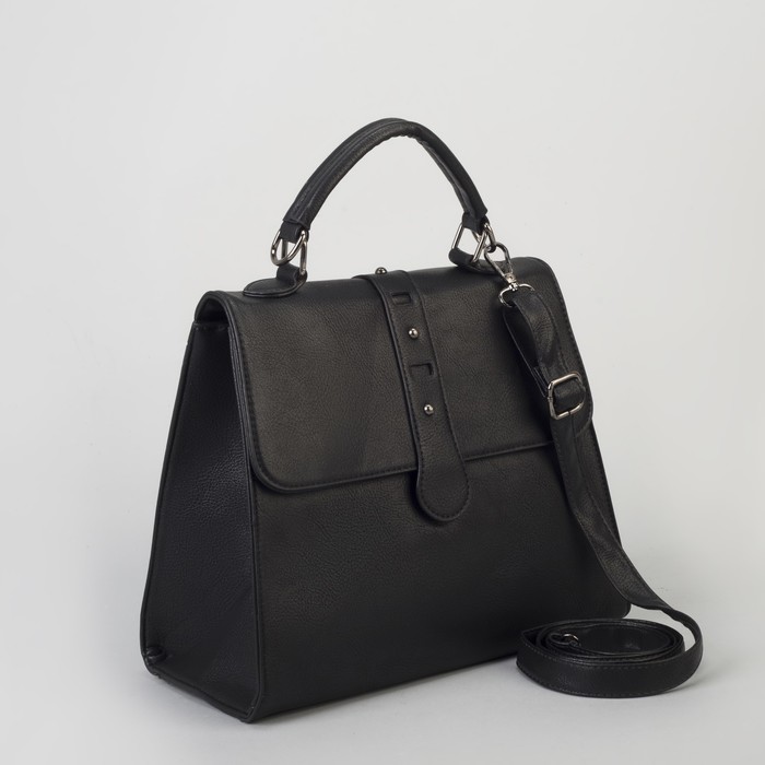 Сумка женская, отдел на молнии, наружный карман, длинный ремень, цвет чёрный