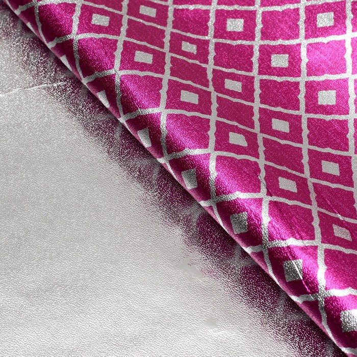 Плёнка с металлизированная "Ромбы", цвет розовый, 50 х 70 см
