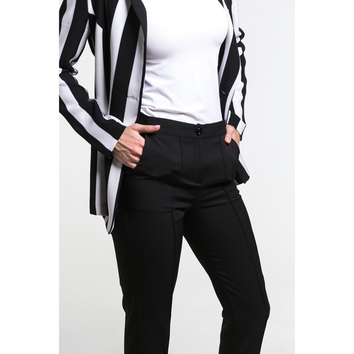 Костюм женский 243 цвет чёрный, р-р 48