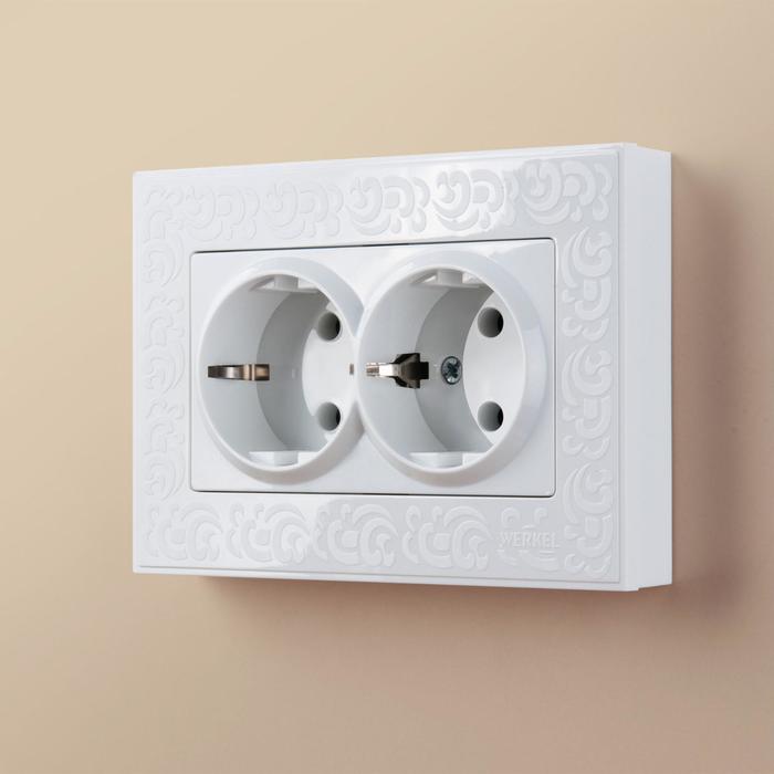 

Рамка для двойной розетки WL05-Frame-01-DBL-white, цвет белый