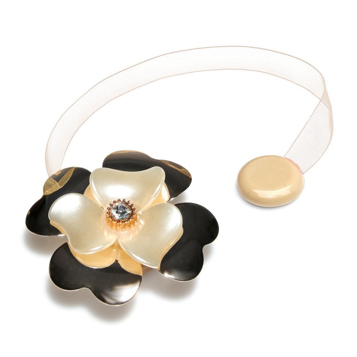 Подхват для штор на ленте "Цветок лилия", d=6см, 1шт, перламутровый