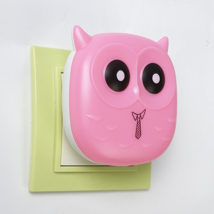 Ночник пластик "Филин в галстуке" от сети 220В датчик темноты МИКС 8х7,5х2,5 см