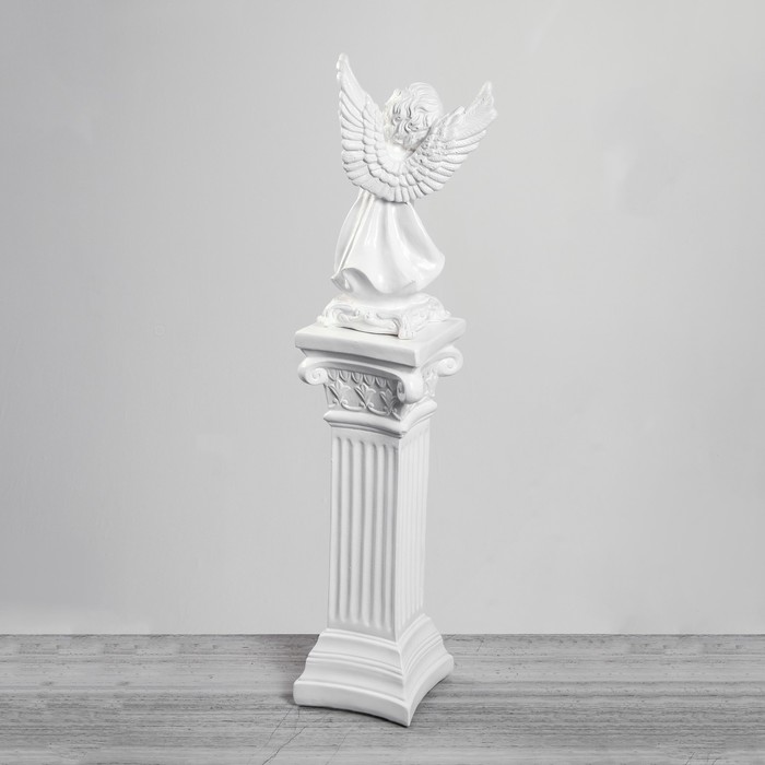 Статуэтка "Ангел с фонарём на колонне"
