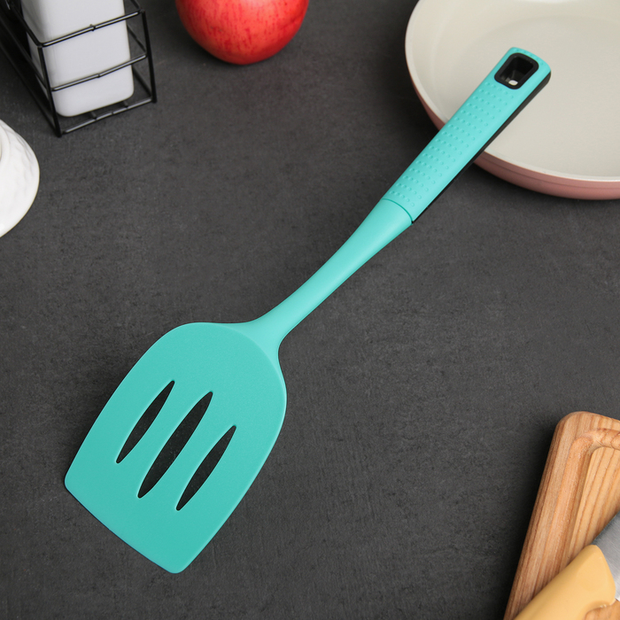 Лопатка с прорезями 33 см "Озеро", цвет бирюзовый