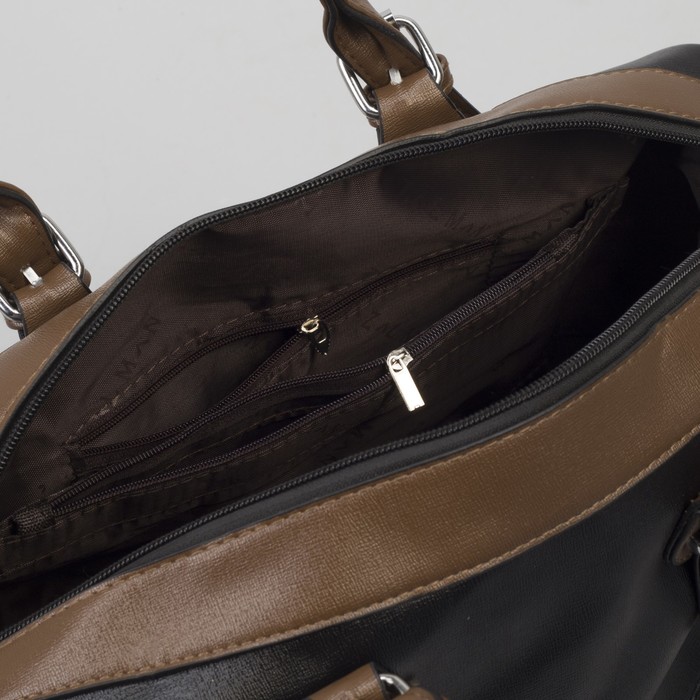 Сумка женская, отдел на молнии, 2 наружных кармана, длинный ремень, цвет чёрный