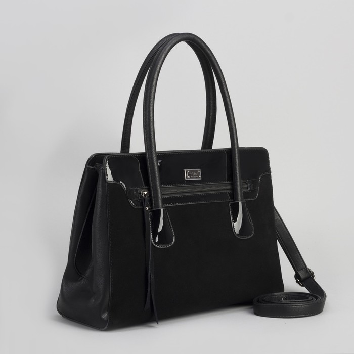 Сумка женская, отдел с перегородкой на молнии, 2 наружных кармана, длинный ремень, цвет чёрный