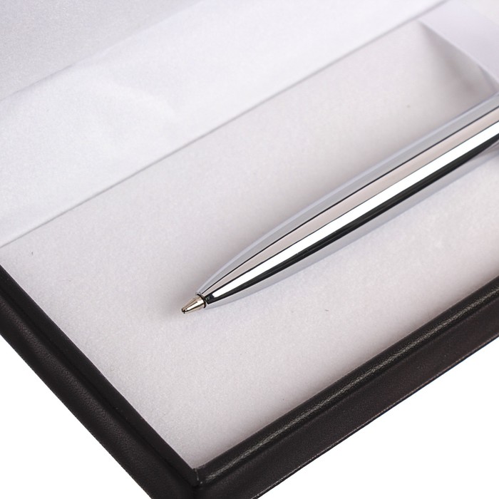 Ручка подарочная шариковая в кожзам футляре поворотная Стиль корпус черно-серебристый