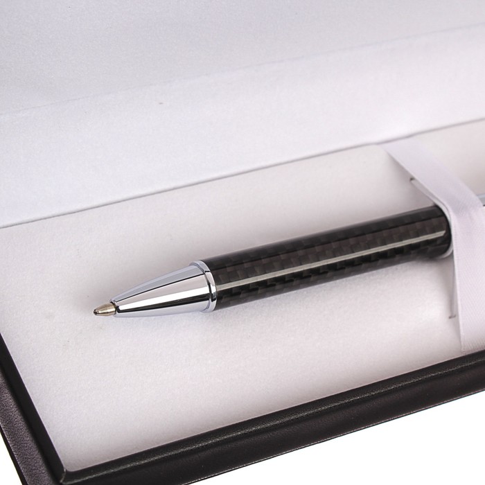 Ручка подарочная шариковая в кожзам футляре поворотная Эффект корпус черно-серебристый