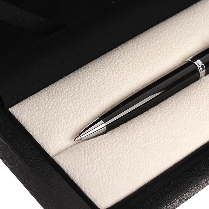 Ручка подарочная шариковая в кожзам футляре поворотная Ралли корпус черный