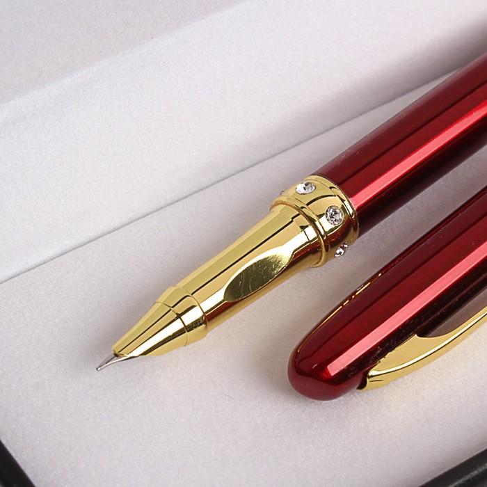 Ручка подарочная перьевая в кожзам футляре Блеск корпус бордово-золотистый