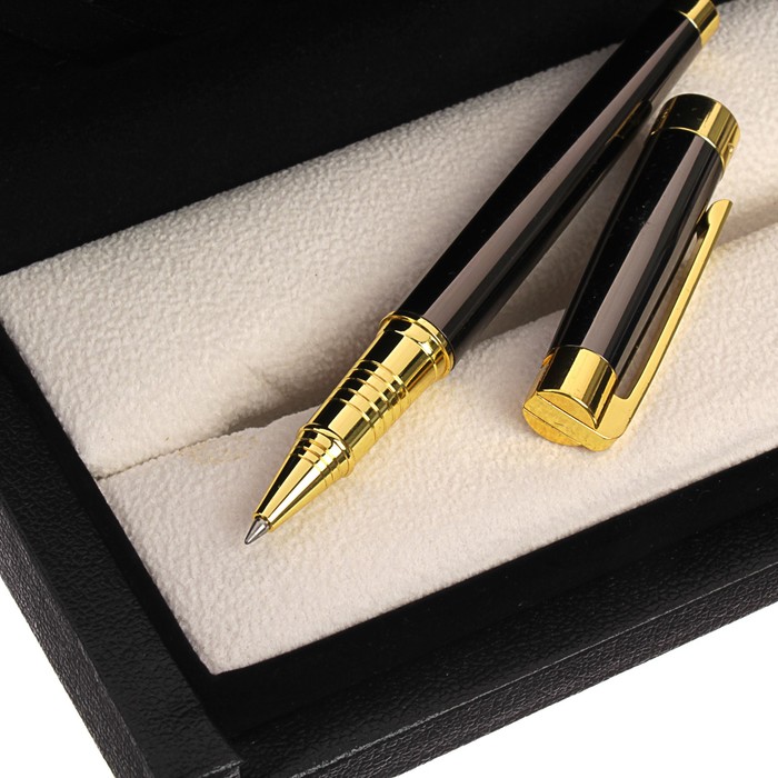 Ручка подарочная шариковая в кожзам футляре Грант корпус серо-золотистый