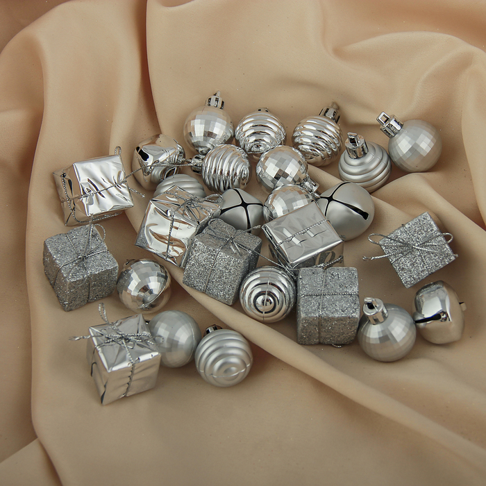 Набор украшений пластик 26 шт "Треугольник" серебро