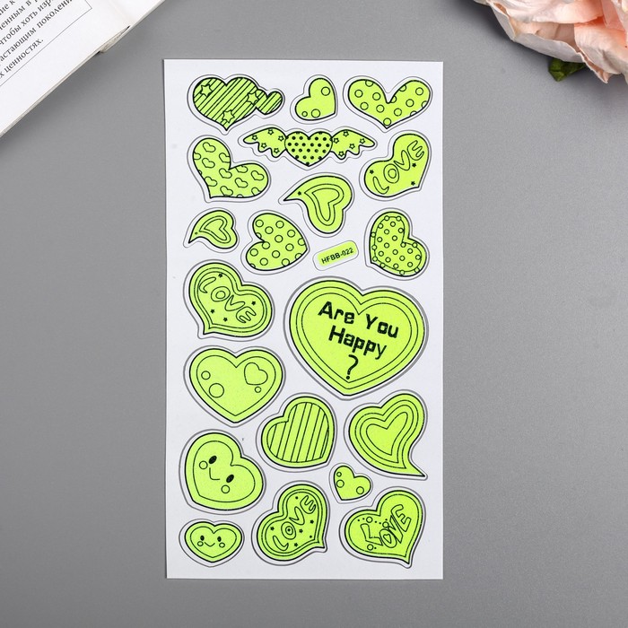 Наклейка пластик фосфорная "Сердца" МИКС 23х9 см