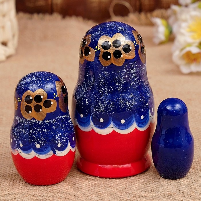 Матрёшка «Смородинка», синее платье, 3 кукольная. 10 см